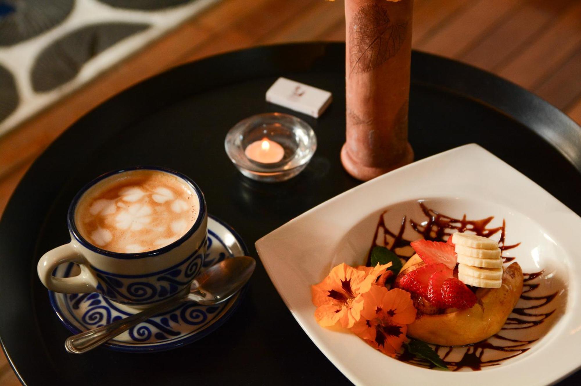 Meson De Leyendas Breakfast & Downtown Valle de Bravo Exterior photo